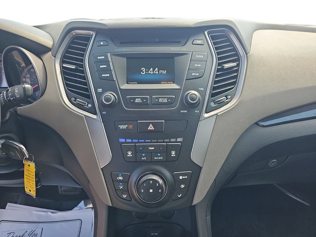 Used 2014 Hyundai Santa Fe GLS FWD image 20