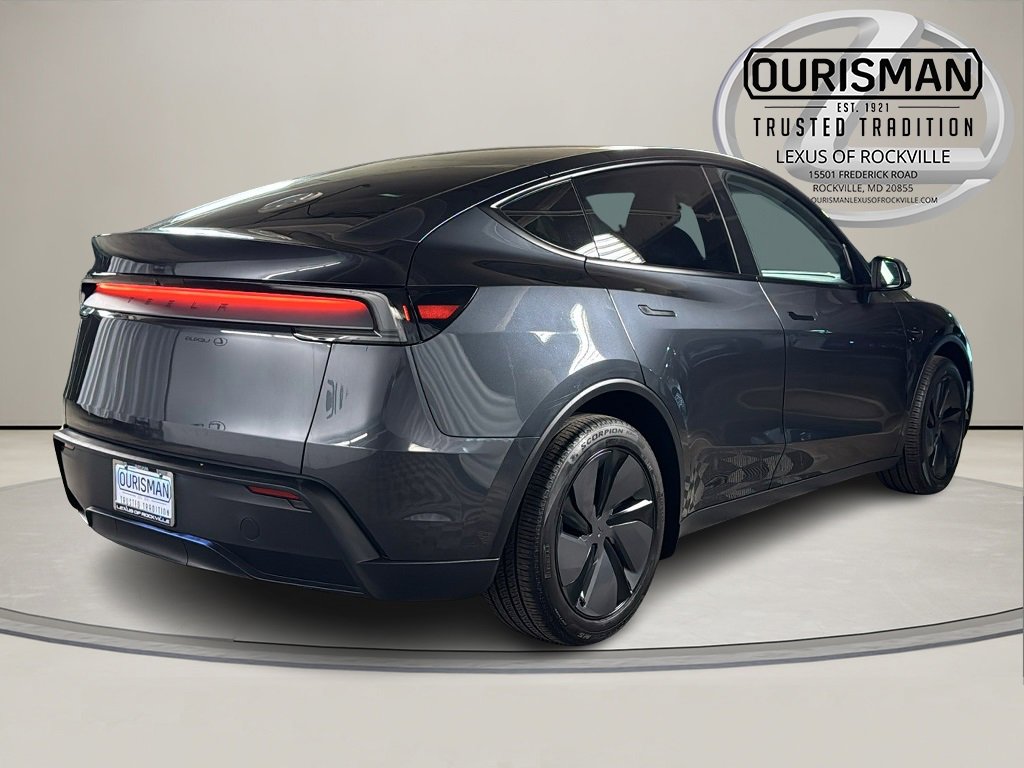 Used 2026 Tesla Model Y 2WD image 8