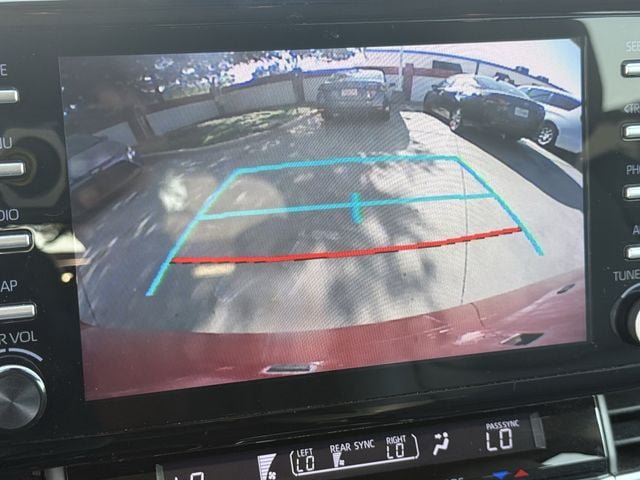 Used 2022 Toyota Sienna XLE FWD image 17