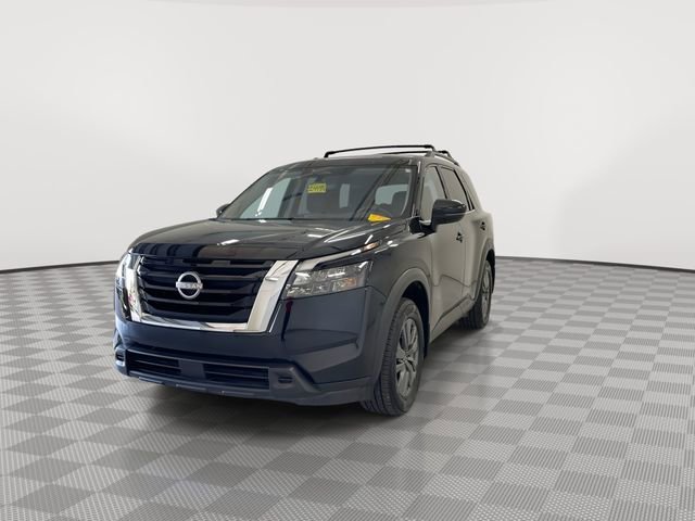 Certified 2024 Nissan Pathfinder SV w/ SV Premium Package image 5