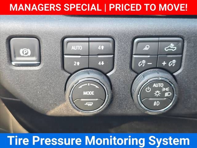 New 2026 Chevrolet Silverado 1500 RST w/ Dark Appearance Package image 25