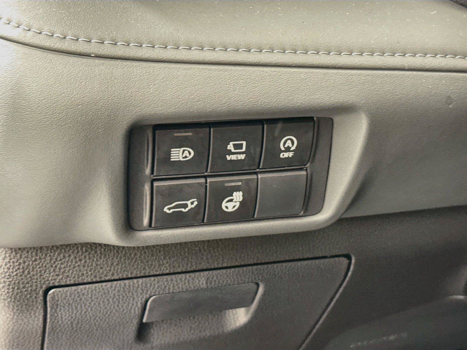 Certified 2025 Toyota Highlander Platinum AWD/4WD image 16