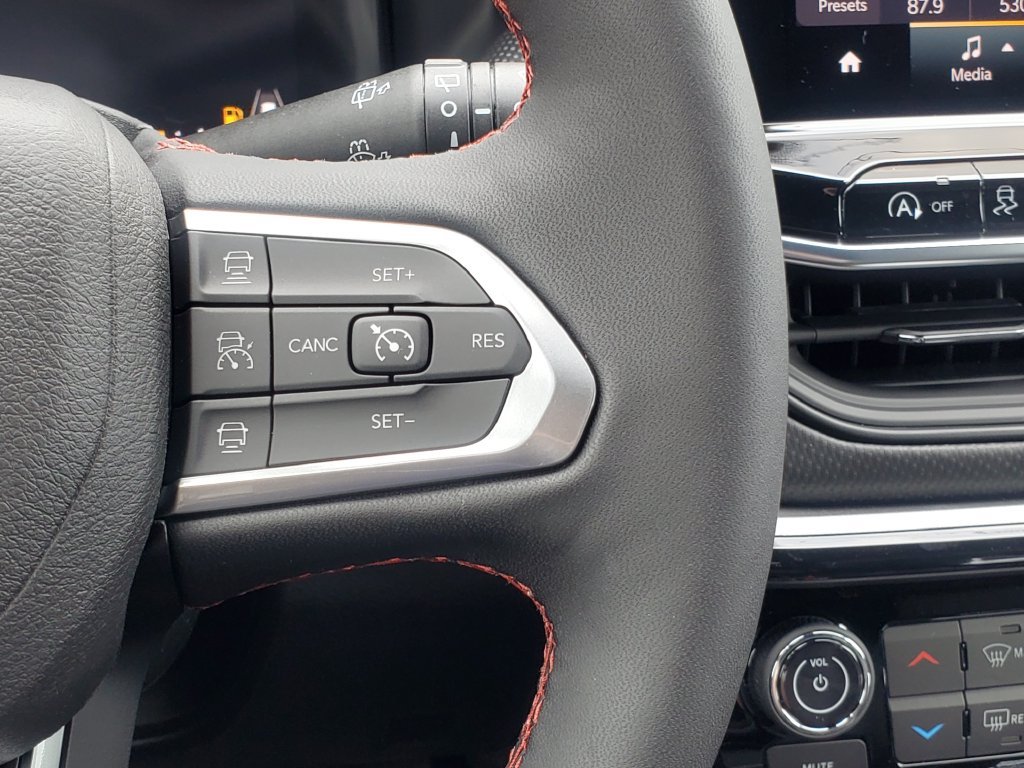 New 2026 Jeep Compass Trailhawk AWD/4WD image 11