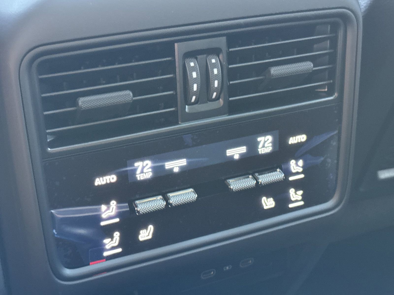 New 2026 Porsche Cayenne Coupe image 15