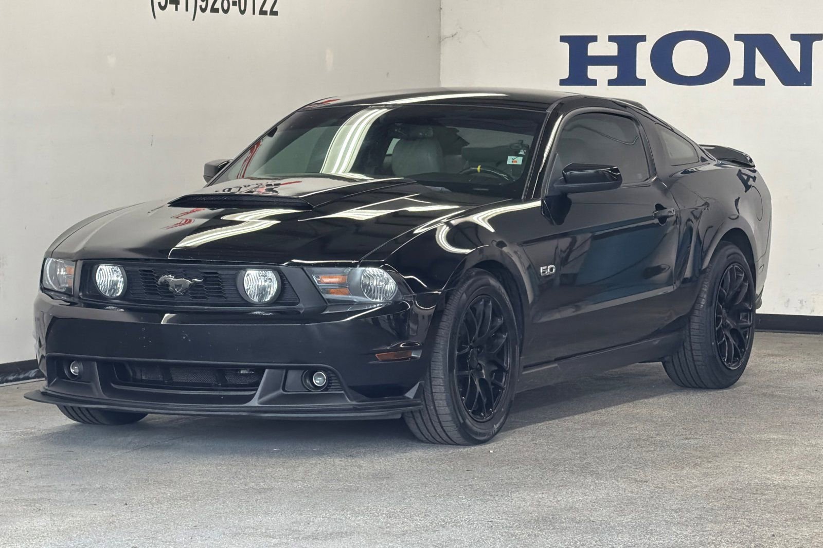 Used 2012 Ford Mustang GT Premium image 7