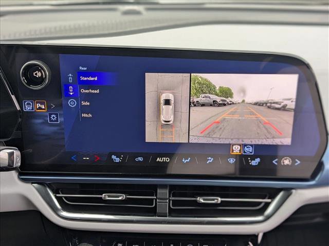 New 2026 Chevrolet Equinox EV LT image 13