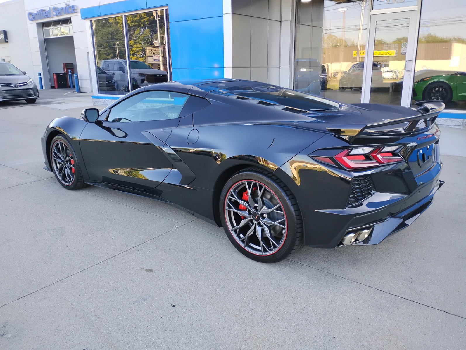 Used 2025 Chevrolet Corvette Stingray Premium Cpe w/ Z51 Performance Package image 23