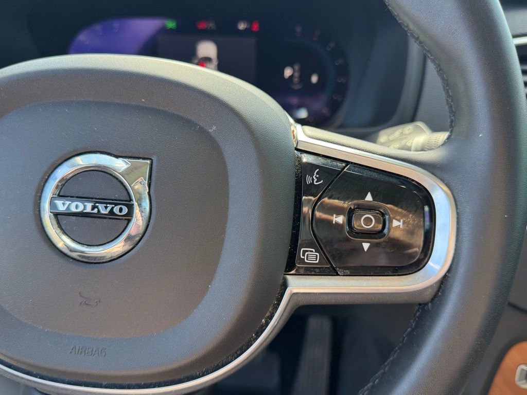 Used 2023 Volvo XC90 B6 Plus w/ Protection Package Premier image 20
