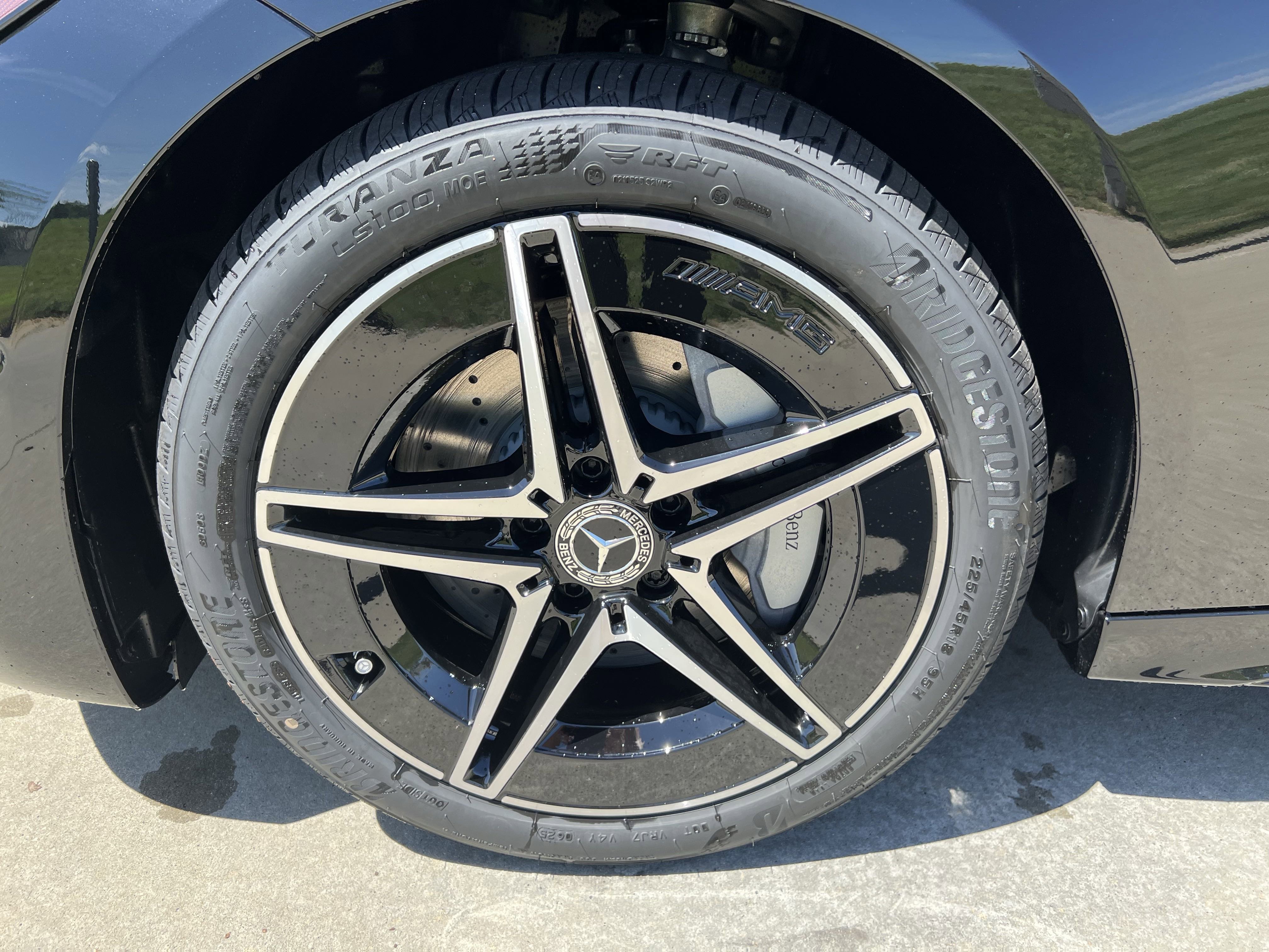 New 2025 Mercedes-Benz C 300 4MATIC Sedan image 12