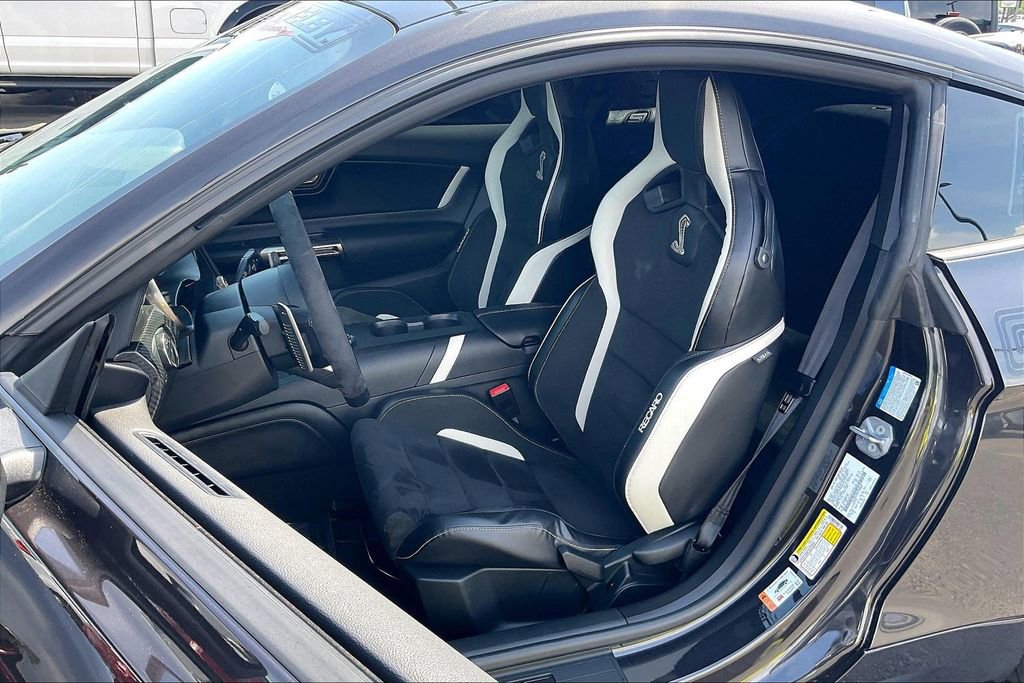 Used 2022 Ford Mustang Shelby GT500 w/ Carbon Fiber Track Pack image 23