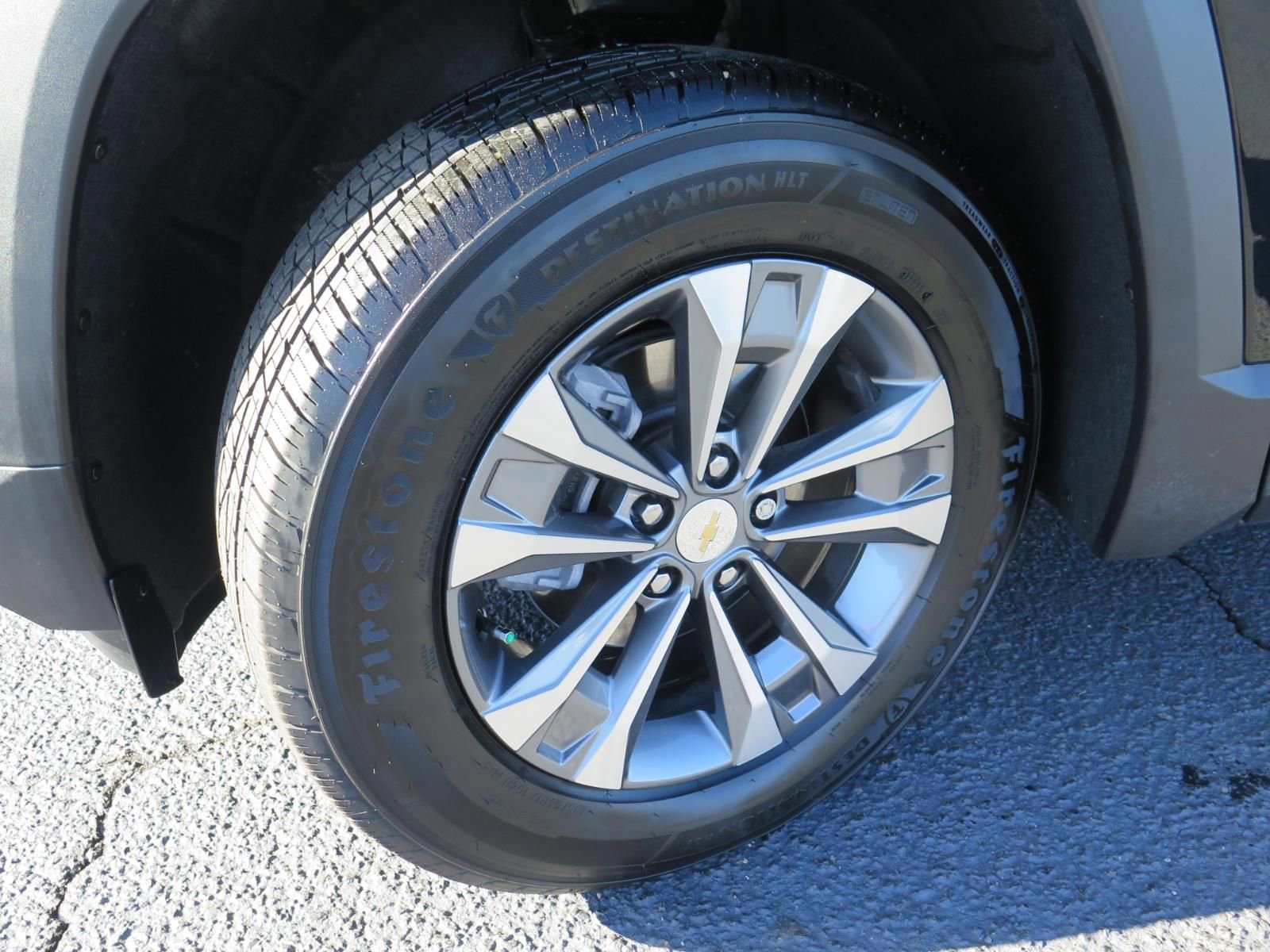 New 2026 Chevrolet Equinox LT w/ Convenience Package II image 16