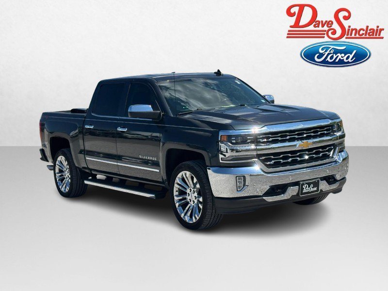 Used 2018 Chevrolet Silverado 1500 LTZ w/ Sport Package AWD/4WD image 4