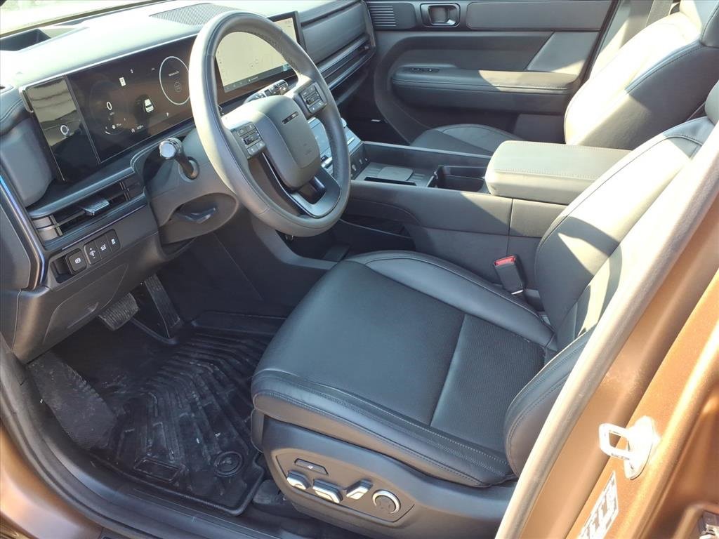 Used 2024 Hyundai Santa Fe Calligraphy image 13