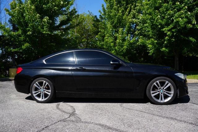 Used 2015 BMW 428i Coupe w/ Premium Package RWD image 2