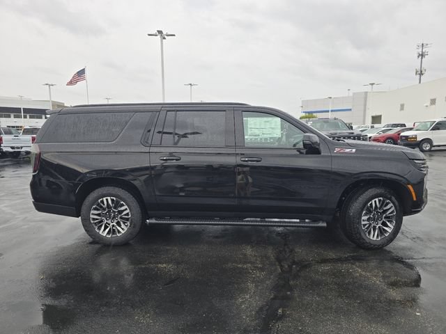 New 2026 Chevrolet Suburban Z71 w/ Z71 Off-Road Package AWD/4WD image 18