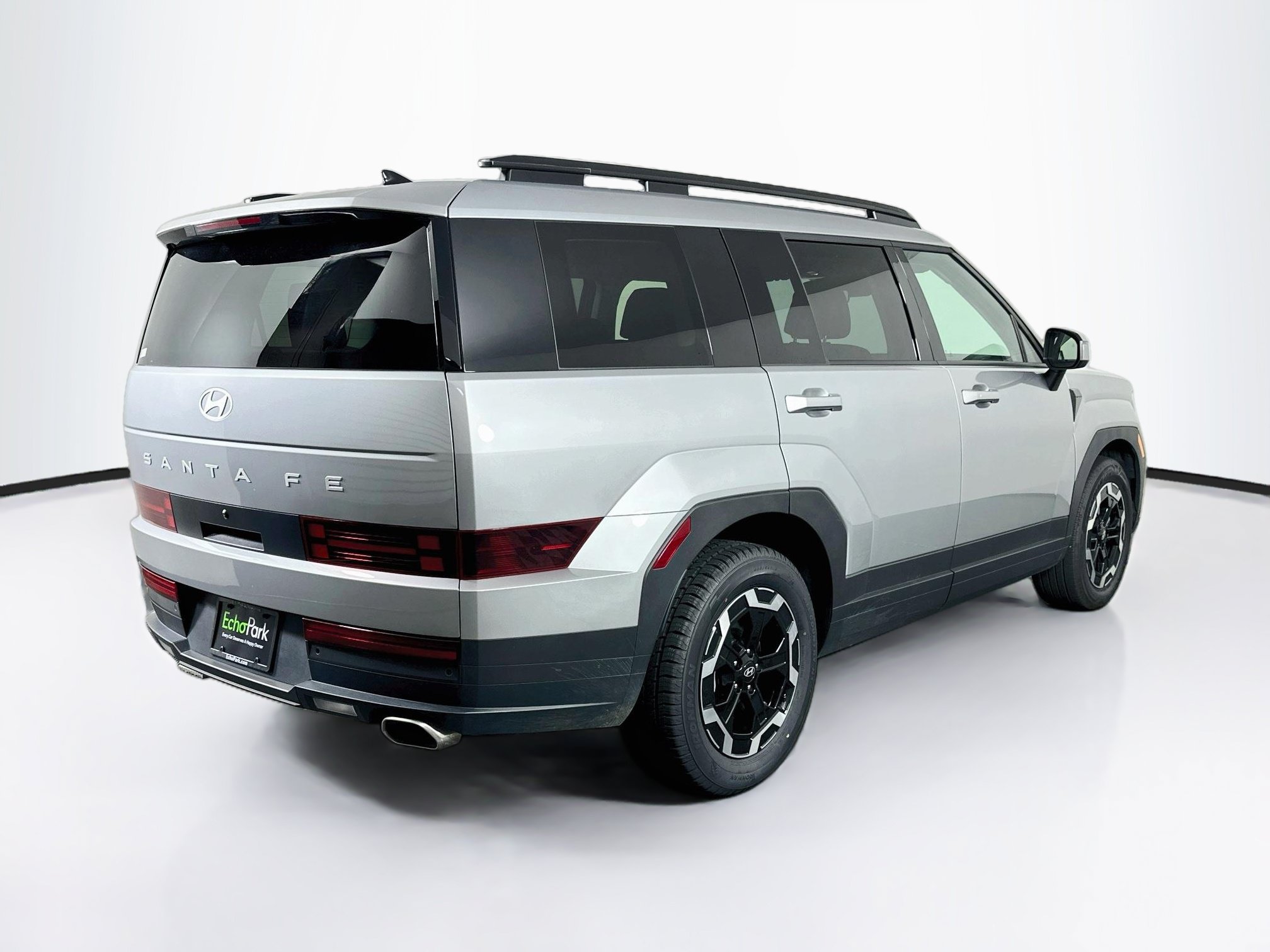 Used 2026 Hyundai Santa Fe SEL FWD image 9