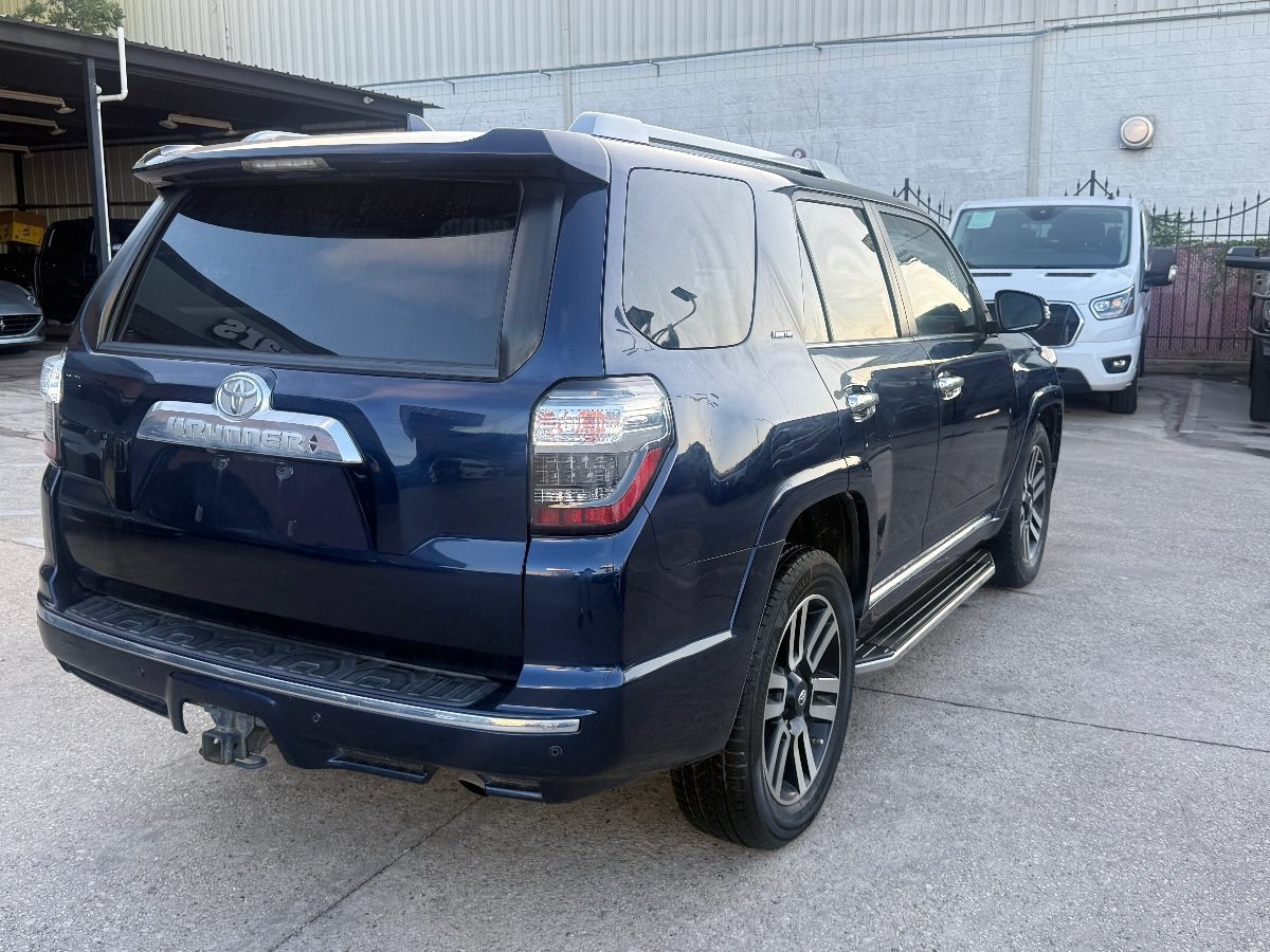 Used 2018 Toyota 4Runner Limited RWD image 4