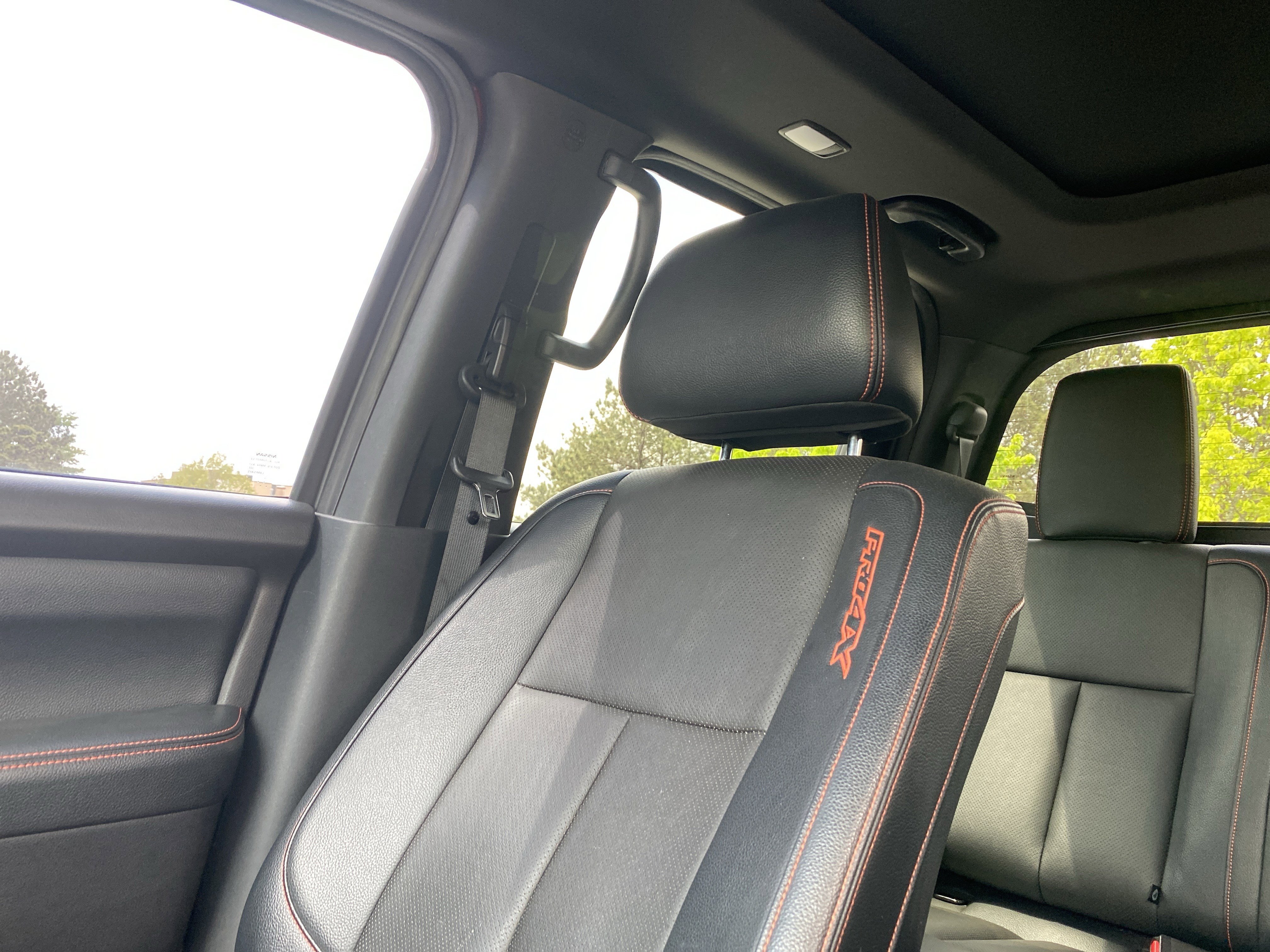 Used 2020 Nissan Titan PRO-4X image 20