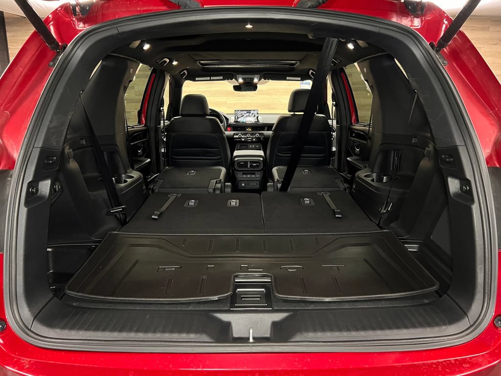 Used 2025 Honda Pilot TrailSport image 25
