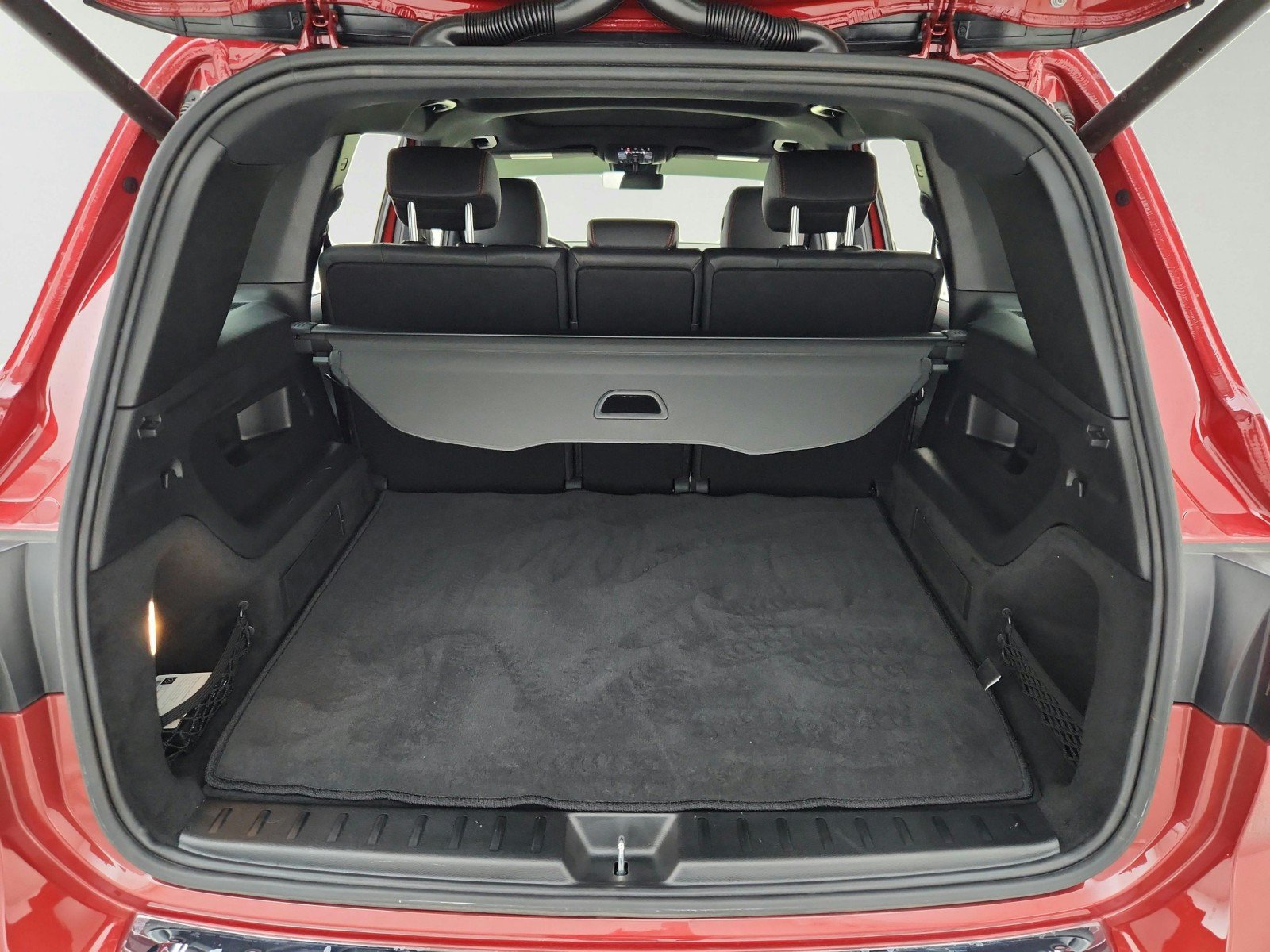 Used 2023 Mercedes-Benz EQB 350 4MATIC SUV image 32