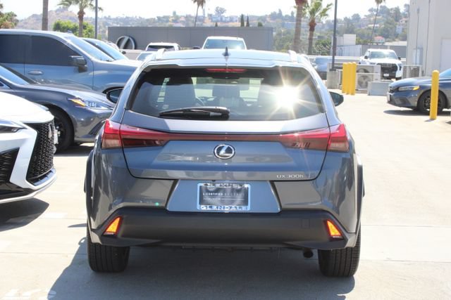 Certified 2025 Lexus UX 300h FWD image 20