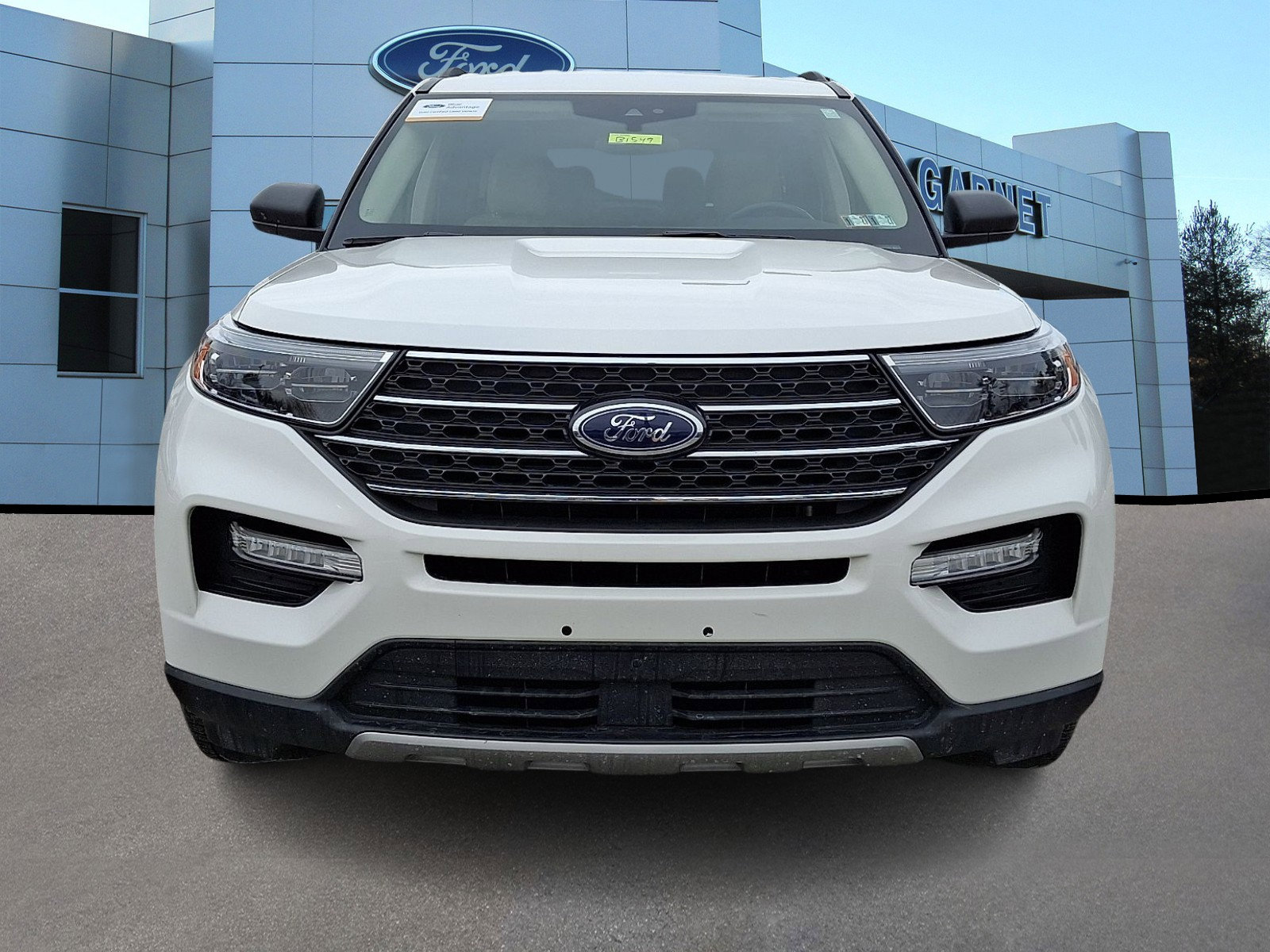 Certified 2023 Ford Explorer XLT w/ Equipment Group 202A image 3