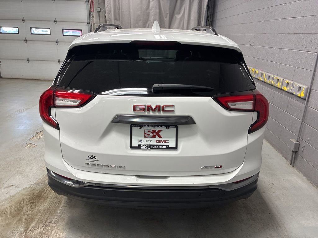 Certified 2023 GMC Terrain AT4 w/ Infotainment Package II image 32