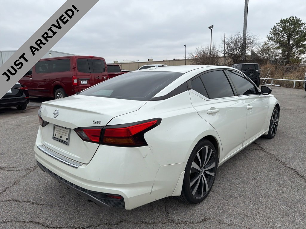 Used 2019 Nissan Altima 2.5 SR w/ SR Premium Package image 5