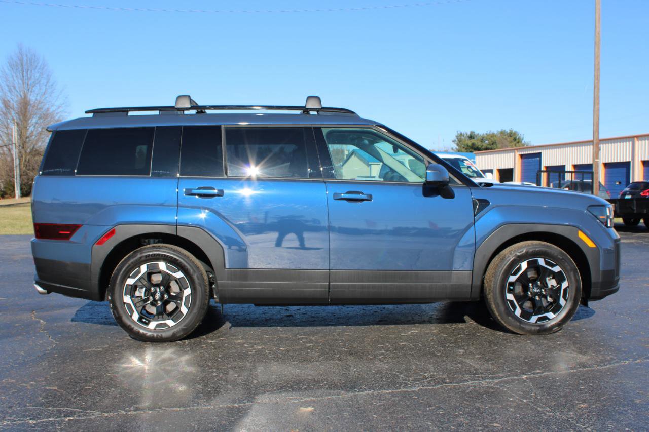 Used 2025 Hyundai Santa Fe SEL image 3