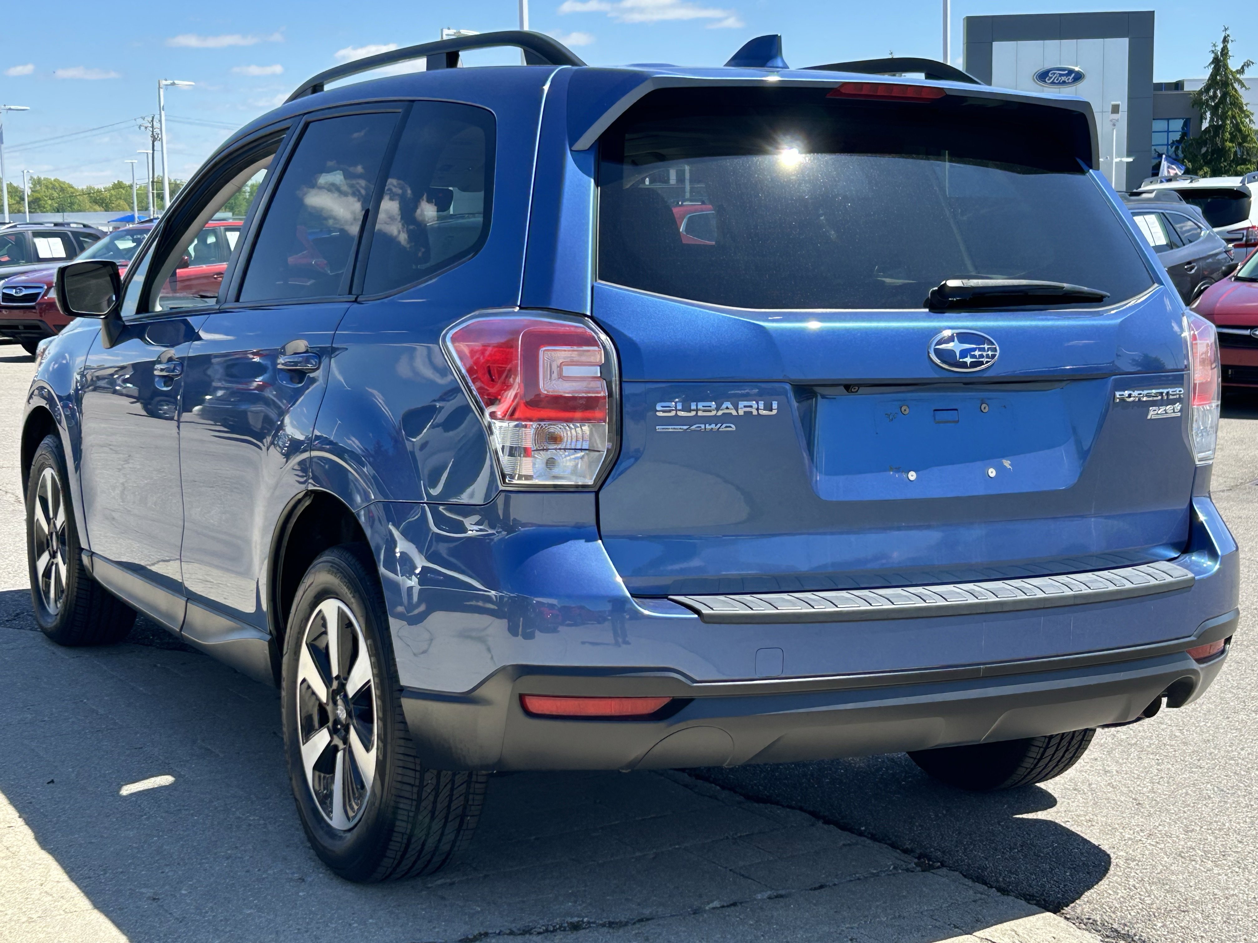 Used 2017 Subaru Forester 2.5i Premium AWD/4WD image 5
