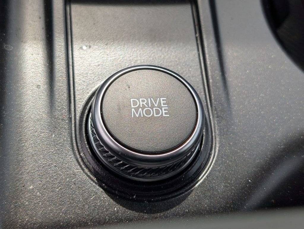 New 2025 Ford Explorer Active w/ Active Comfort Package image 39