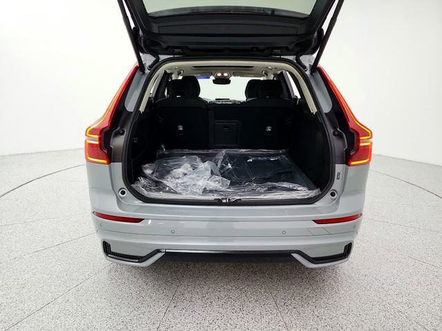 New 2026 Volvo XC60 T8 Plus w/ Climate Package AWD/4WD image 19