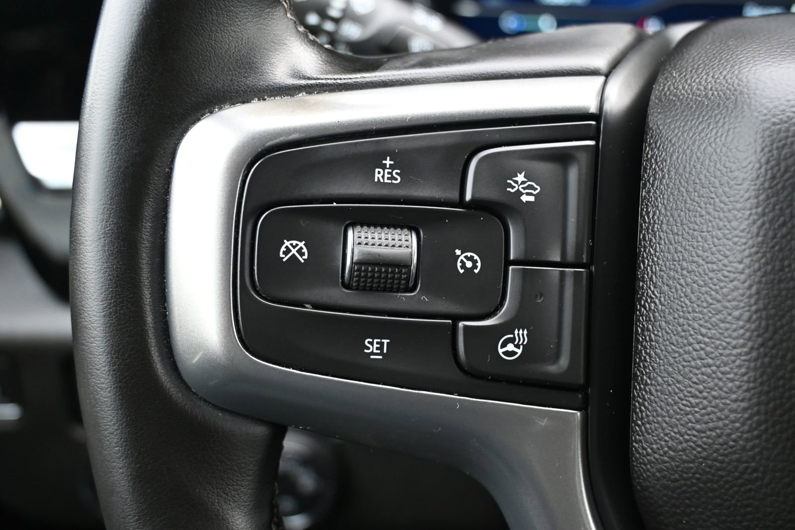 Used 2023 Chevrolet Silverado 1500 LT RWD image 11