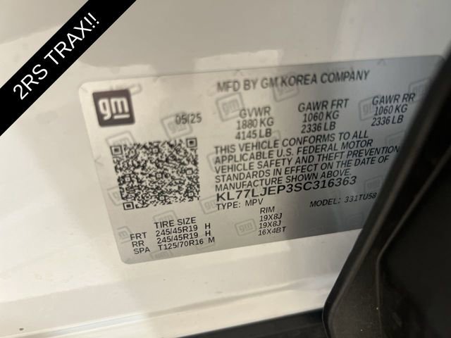 Certified 2025 Chevrolet Trax RS image 30