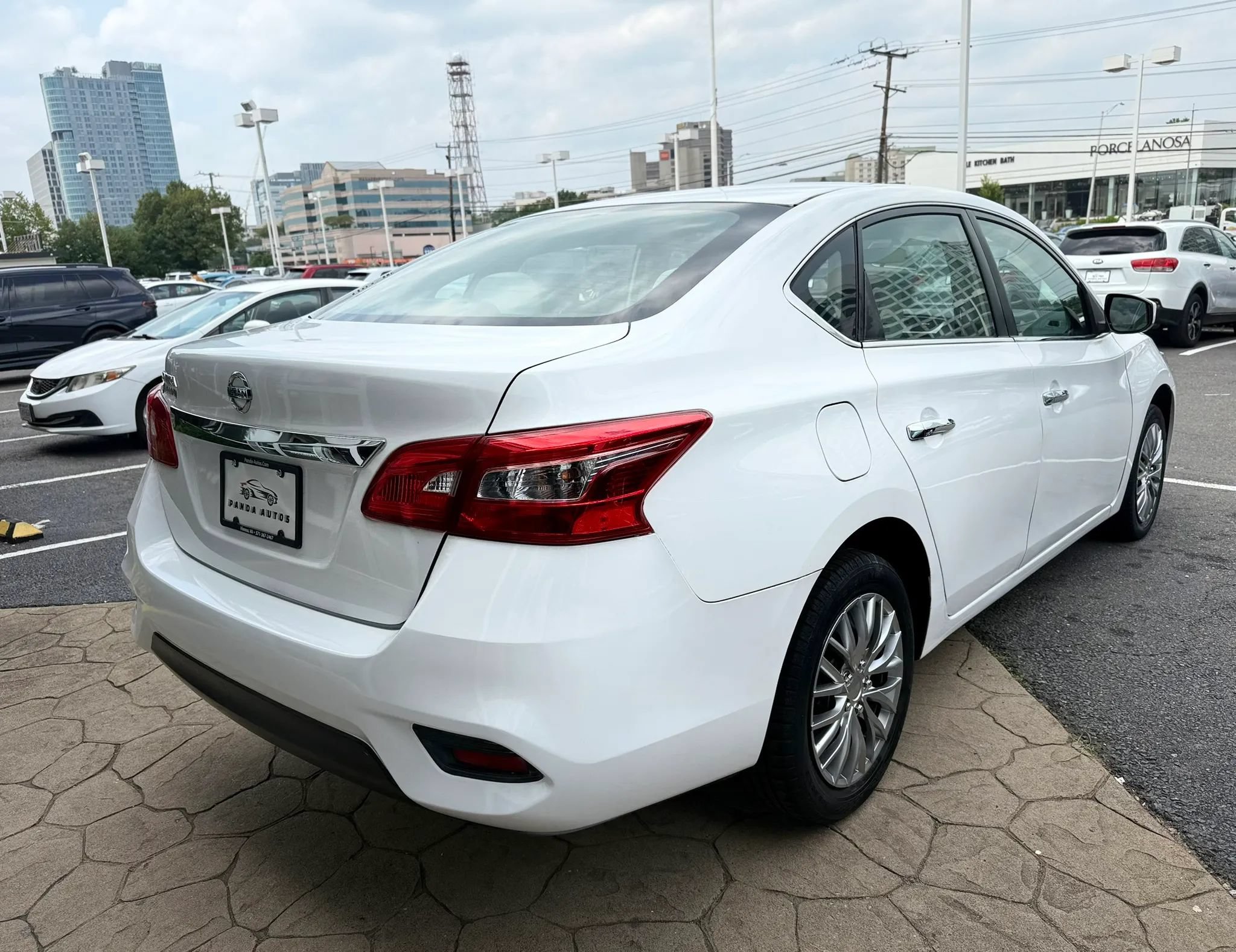 Used 2017 Nissan Sentra S FWD image 7