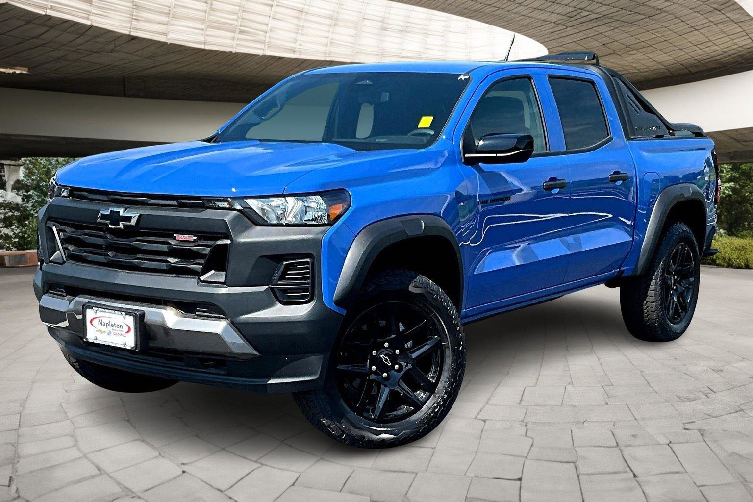 New 2025 Chevrolet Colorado Trail Boss w/ Midnight Edition image 1