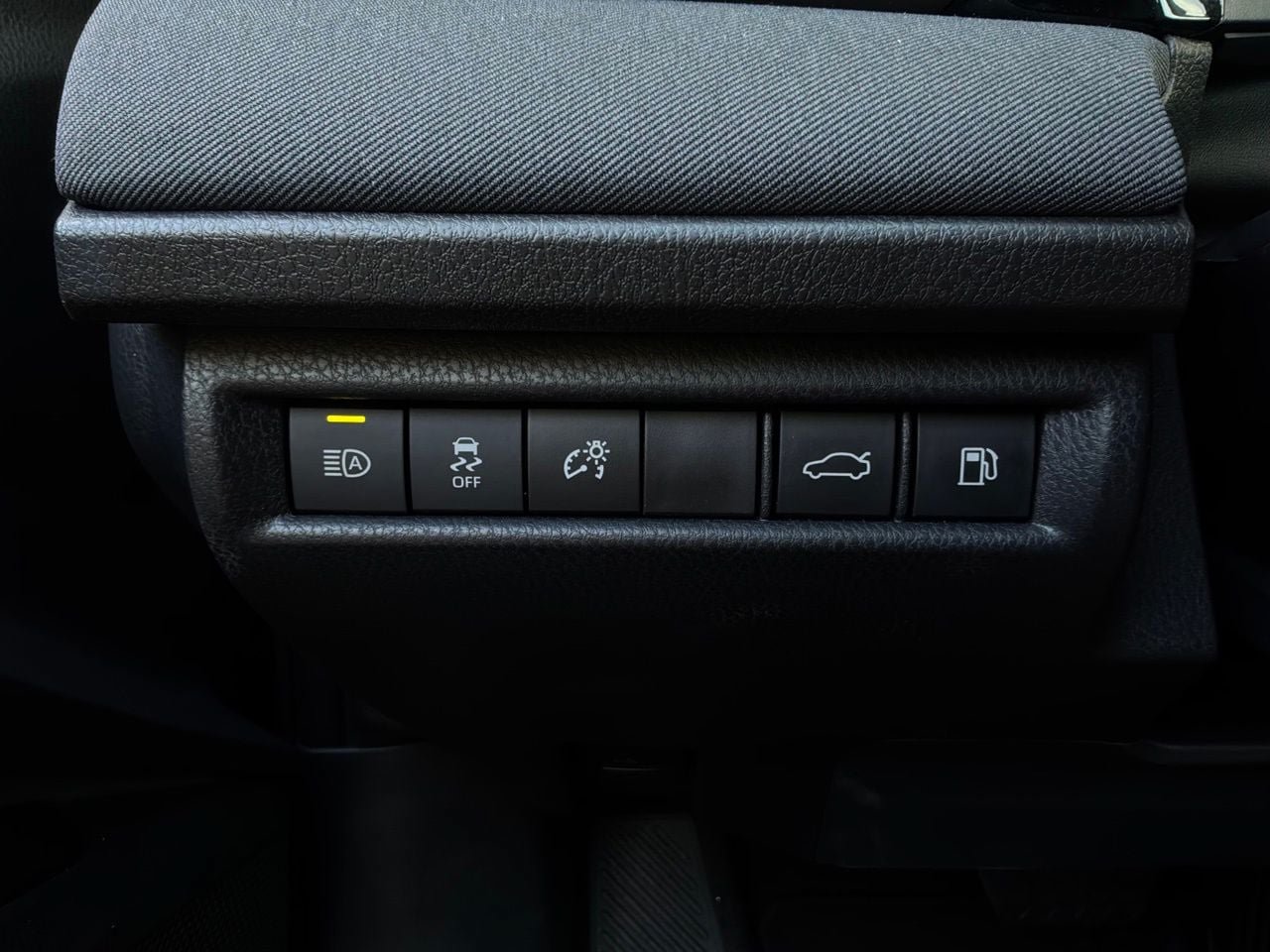Used 2026 Toyota Camry LE FWD image 24