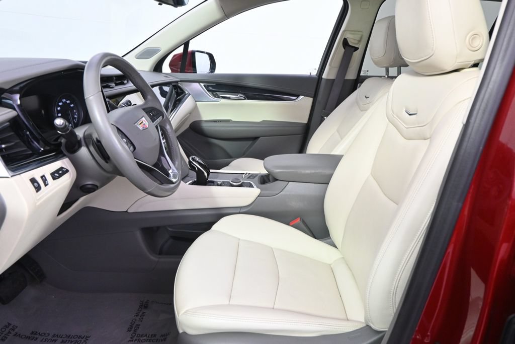 Certified 2024 Cadillac XT6 Premium Luxury w/ Technology Package AWD/4WD image 13
