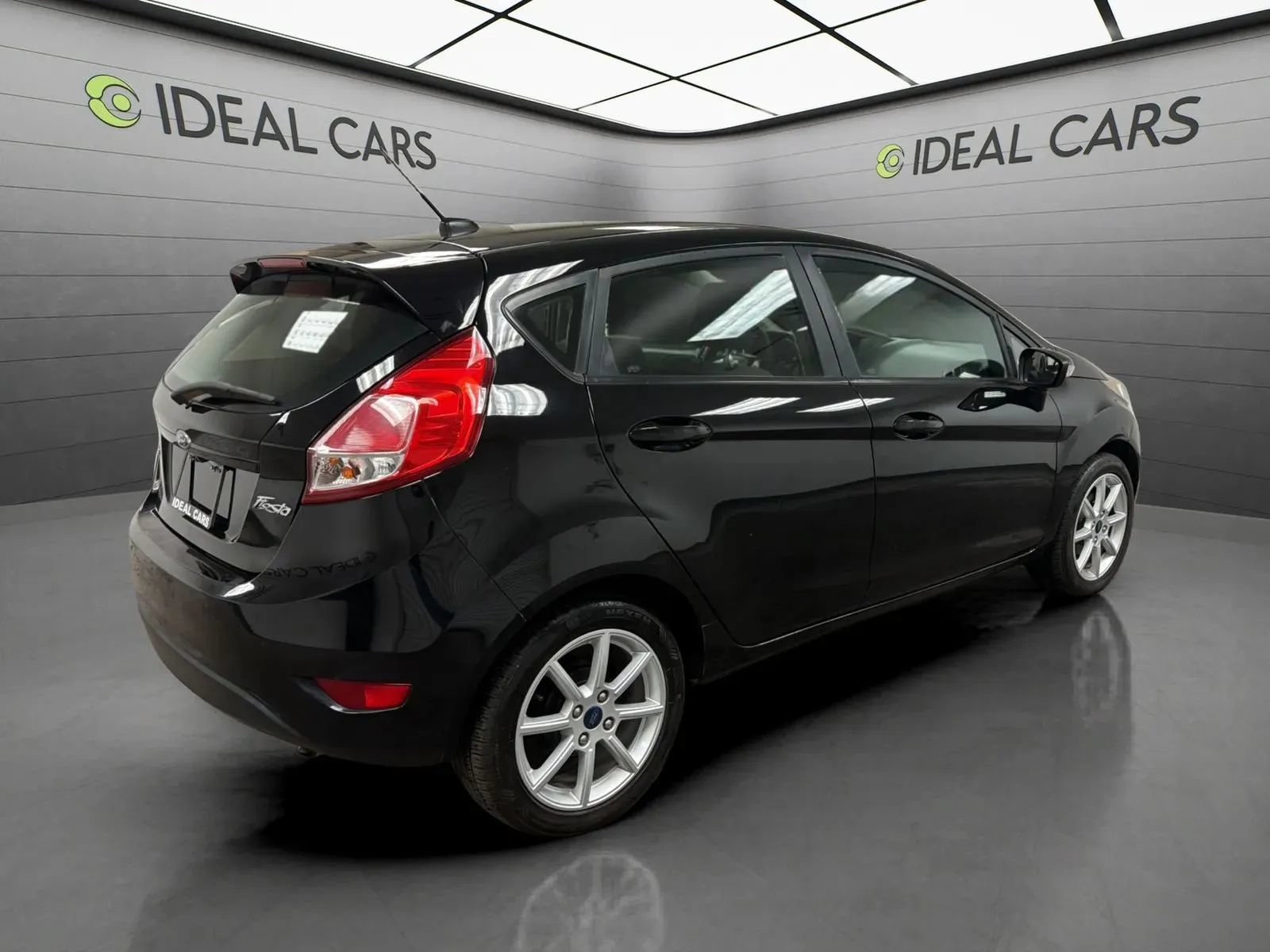 Used 2019 Ford Fiesta SE w/ Equipment Group 201A FWD image 5