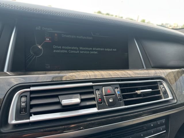 Used 2014 BMW 750Li xDrive image 44