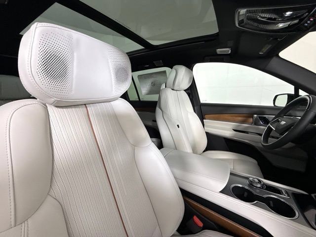 New 2027 Cadillac Vistiq Sport AWD/4WD image 34