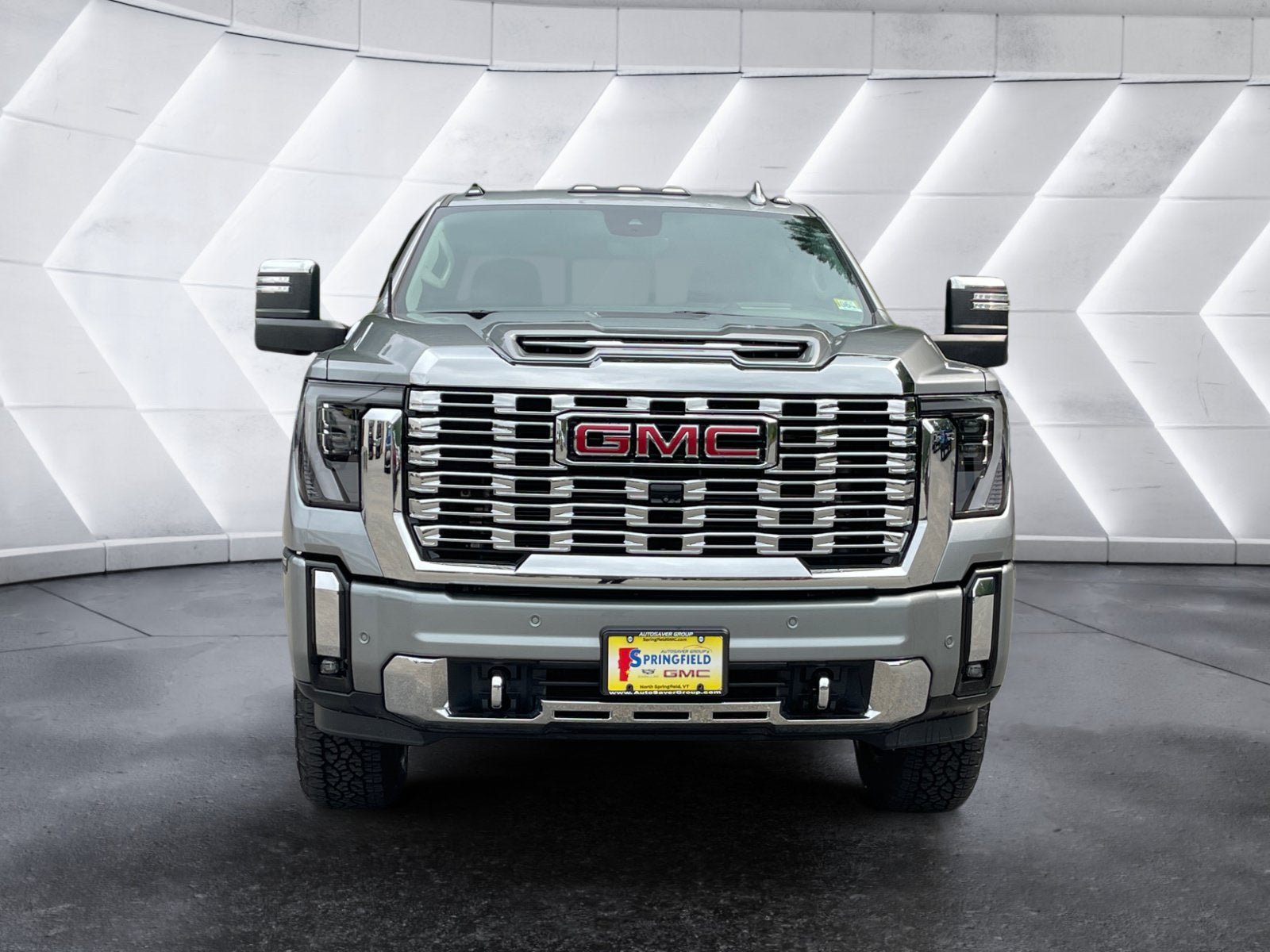 Used 2025 GMC Sierra 3500 Denali w/ Technology Package AWD/4WD image 9
