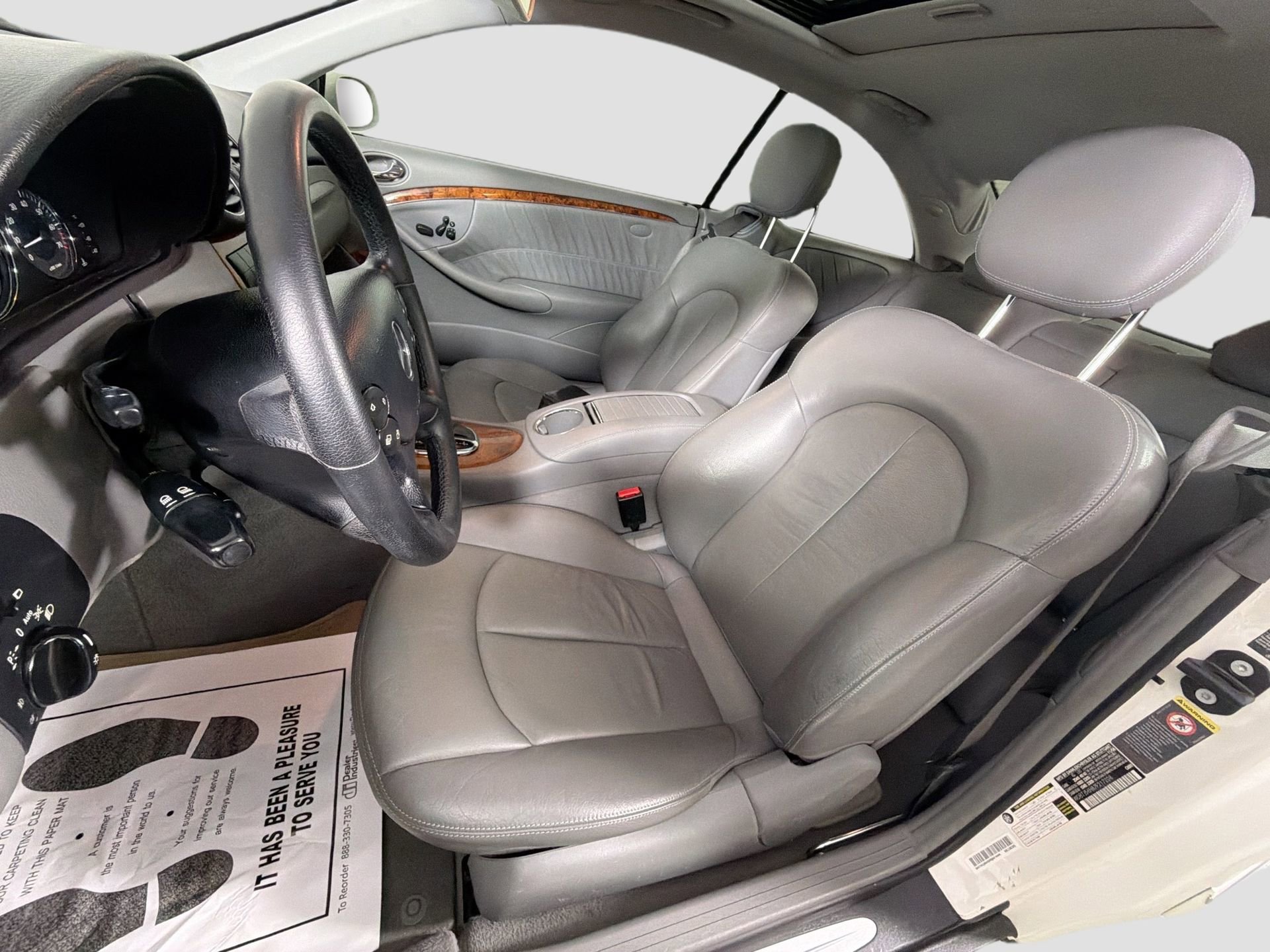 Used 2007 Mercedes-Benz CLK 350 Coupe image 20