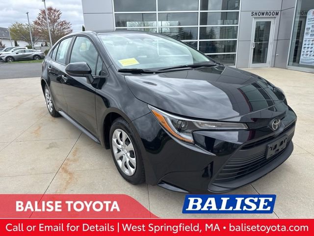 Used 2025 Toyota Corolla LE FWD image 1