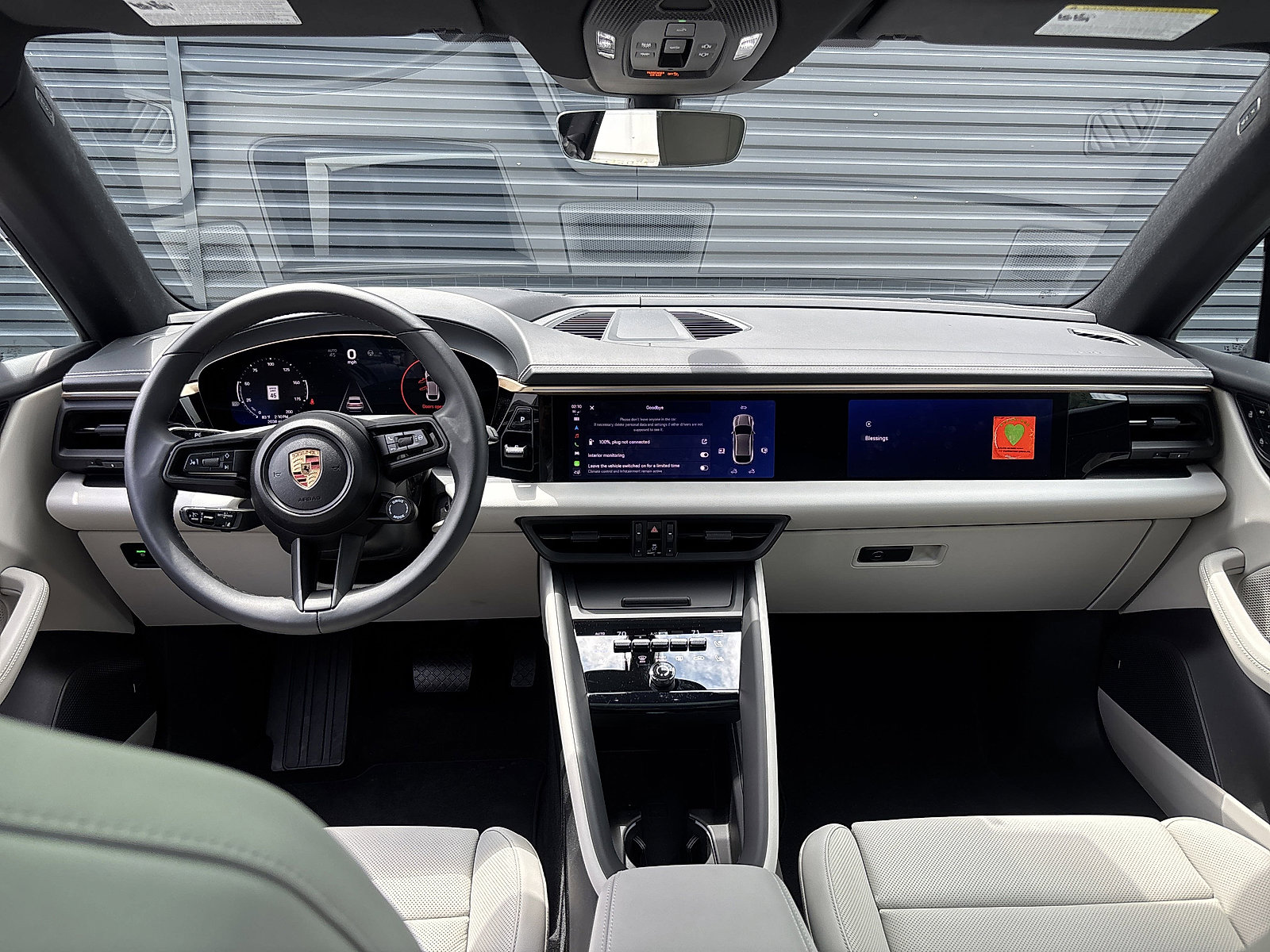 Used 2024 Porsche Macan 4 Electric image 13