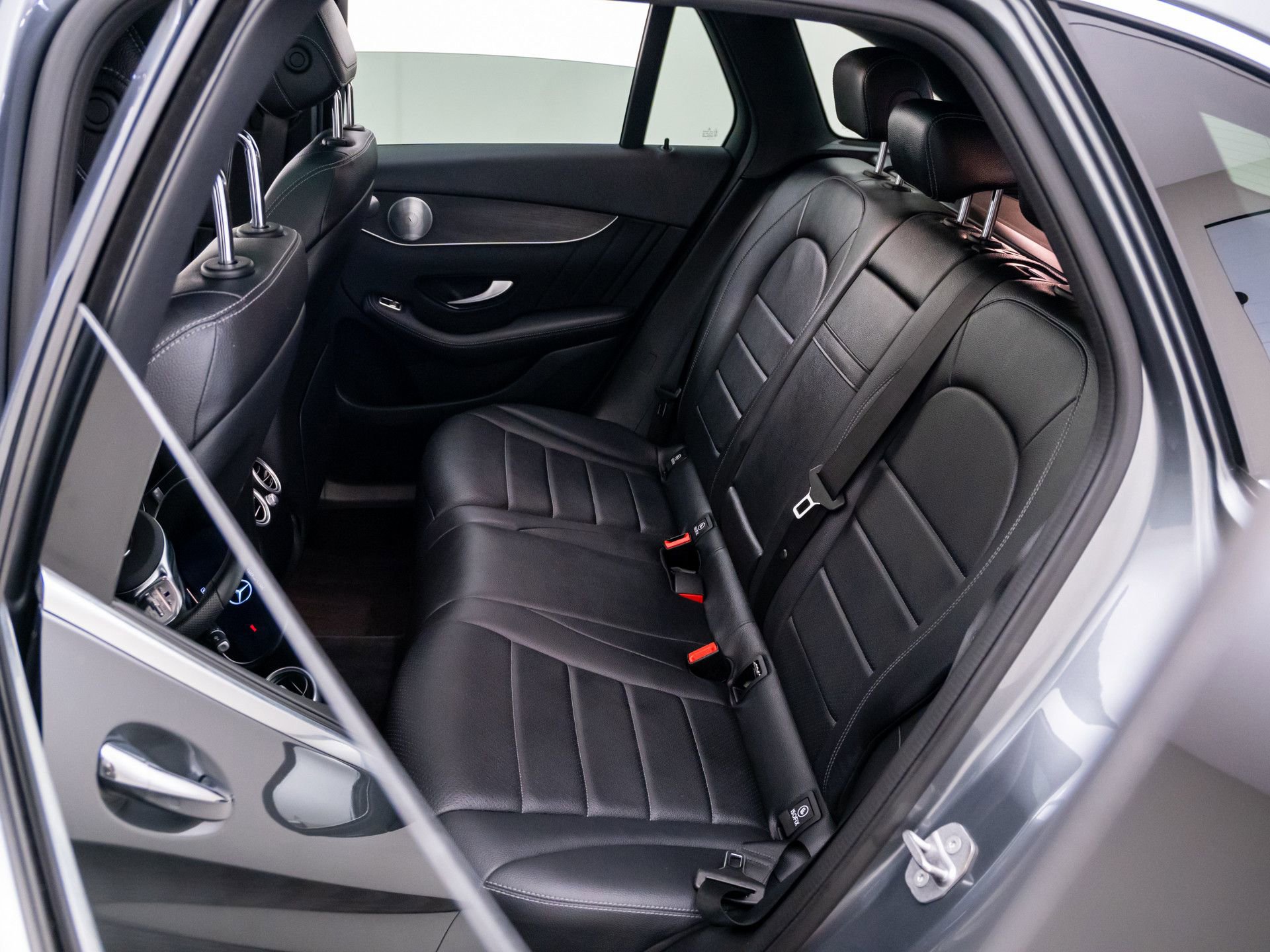 Used 2020 Mercedes-Benz GLC 300 4MATIC image 16