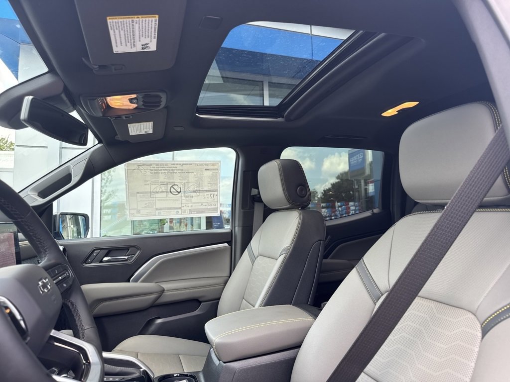 New 2026 Chevrolet Colorado ZR2 w/ Technology Package image 13