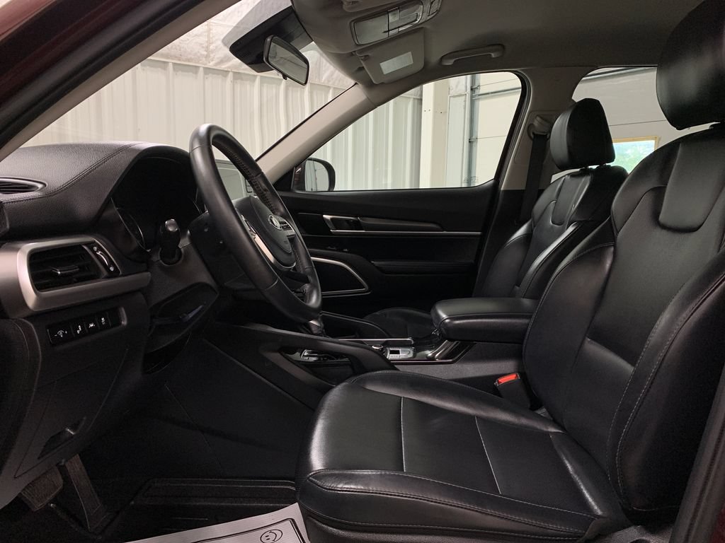 Used 2020 Kia Telluride LX AWD/4WD image 17