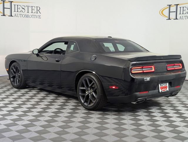 Used 2022 Dodge Challenger R/T w/ Blacktop Package image 5