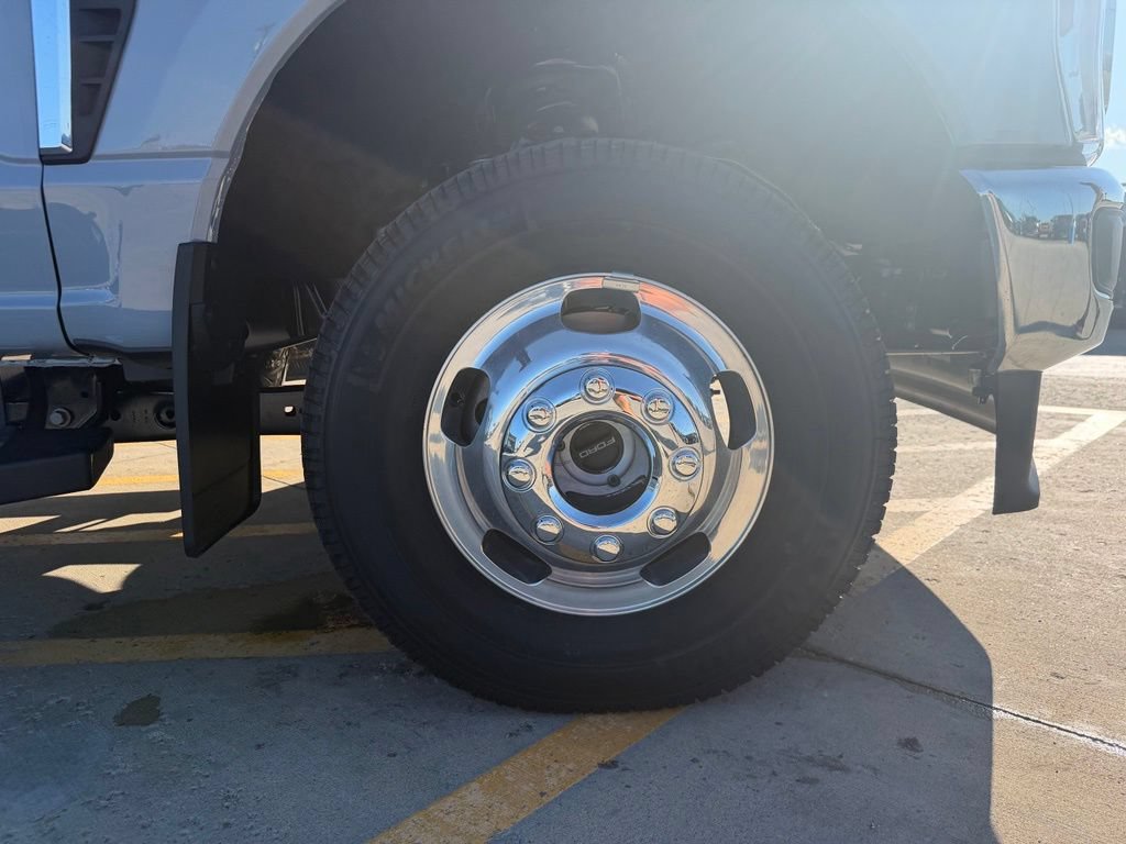 New 2026 Ford F350 Lariat w/ Chrome Package AWD/4WD image 30